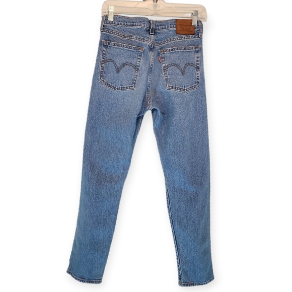 Levi's Premium Wedgie Icon Fit Ankle Jeans size 27 - Picture 4 of 10